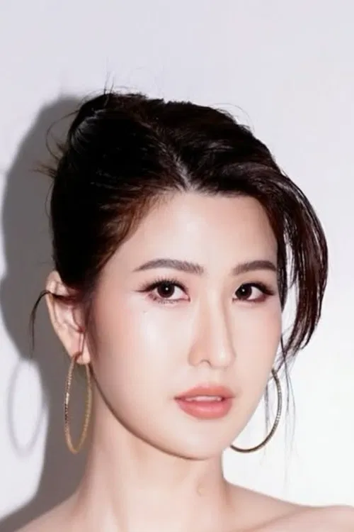 Santa Sasaroj Suwattanaporn profile