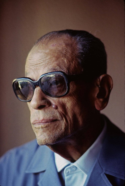 Photo of Naguib Mahfouz, Writing