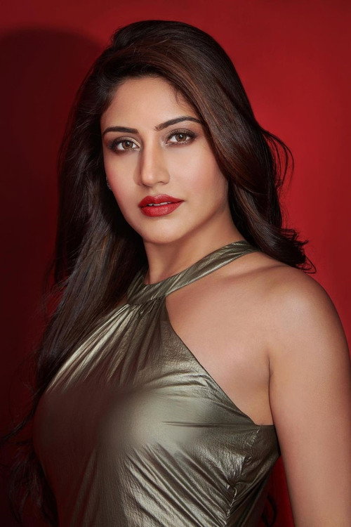 Photo of Surbhi Chandna, Acting