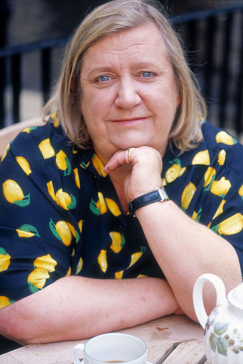 Clarissa Dickson Wright profile