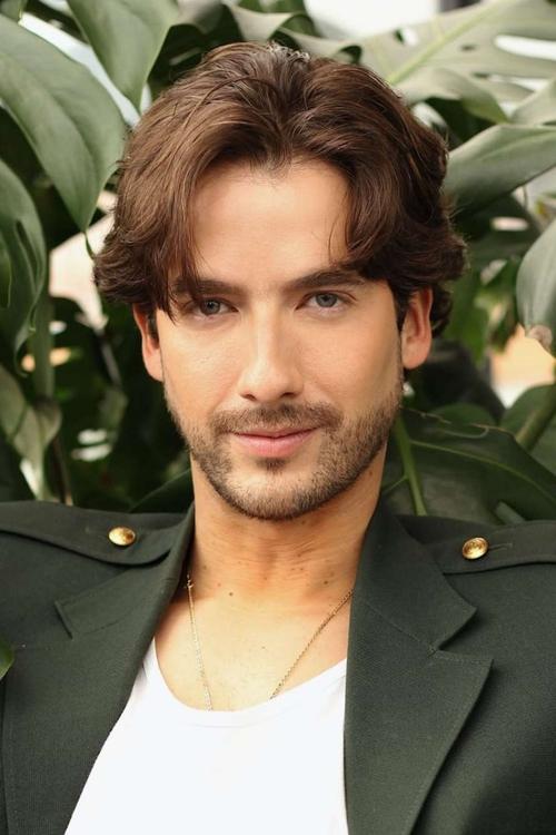 Carlos Torres profile