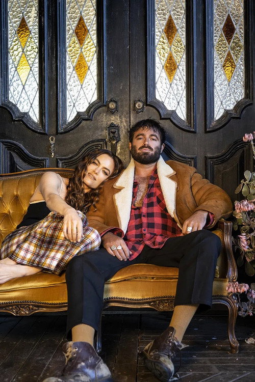 Photo of Angus & Julia Stone, Acting