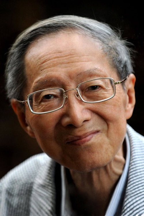 Photo of Zhang Songlin, Writing