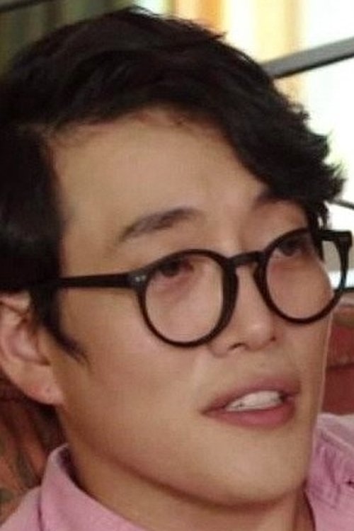 Photo of Si Woo, Acting