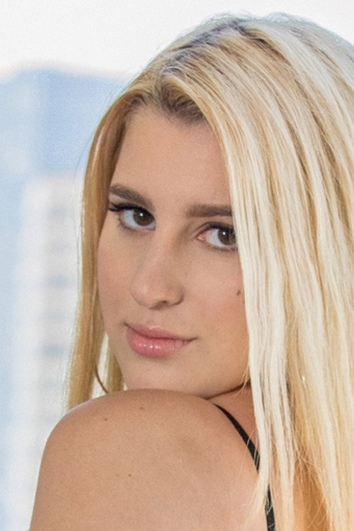 Photo of Brooke Benz, Acting