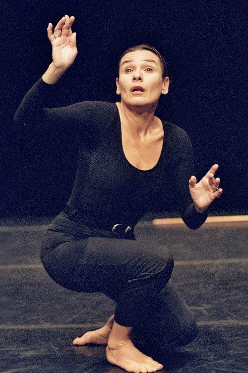 Movie poster for Traces in the Snow. An Actor's Artistic Autobiography: Work Demonstration with Roberta Carreri (1994)