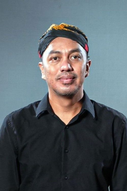 Indra Pacique profile