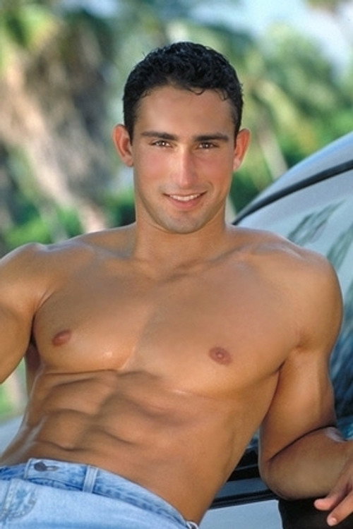 Photo of Darren Fernandez, Acting