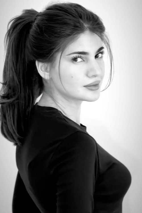 Photo of Helin Awat, Acting