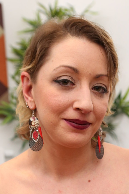 Photo of Cali Nécoquine, Acting