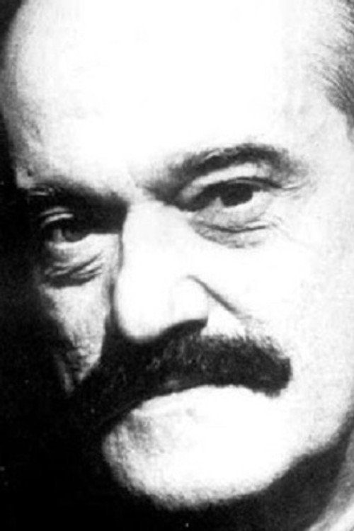 Photo of Carlos Vergueiro, Writing