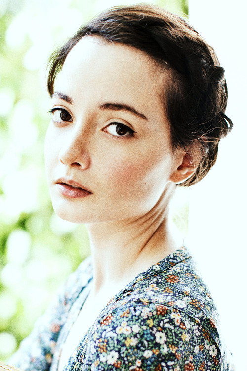 Photo of Gloria de Oliveira, Acting