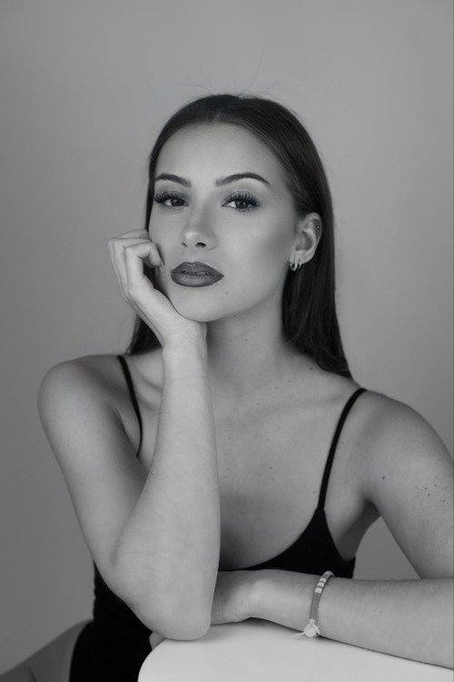 Photo of Manon Couttier, Acting