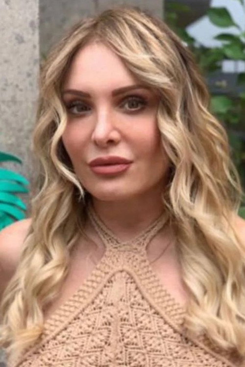 Photo of Laura Cosenza, Acting