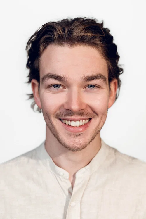 Photo of Oliver Asztalos, Acting