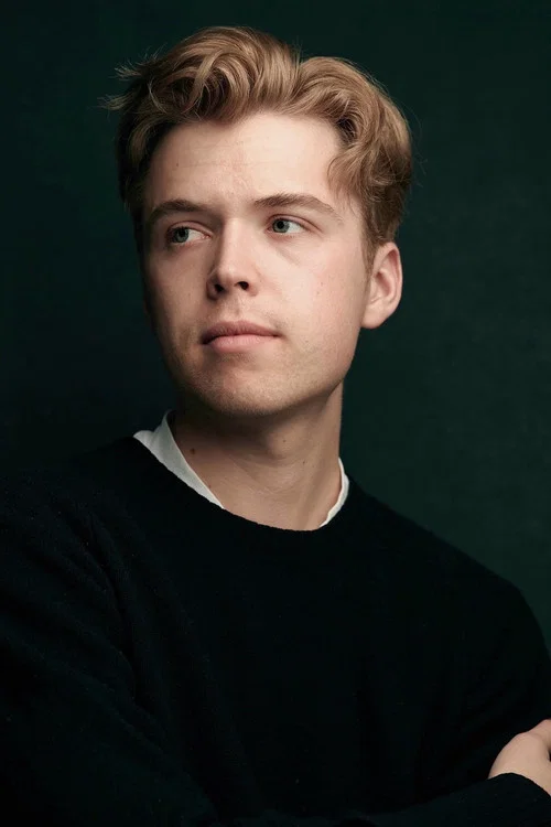 Photo of Evan Roe, Acting
