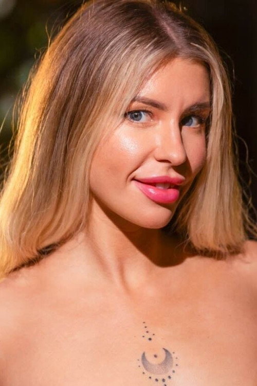 Photo of Annabella Blue, Acting