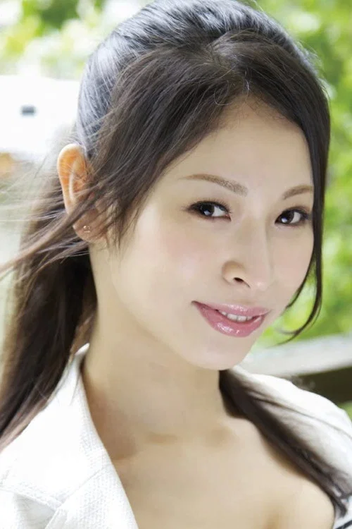 Photo of Minami Ayase, Acting