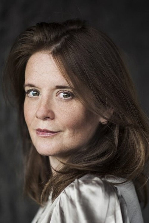 Photo of Jo McInnes, Acting