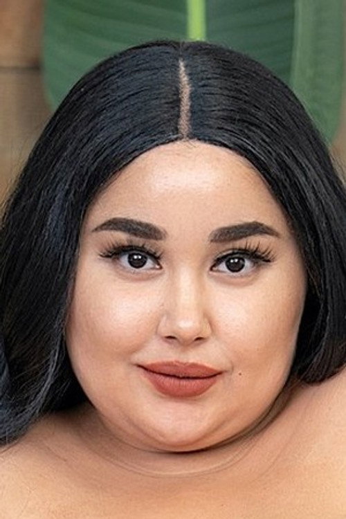 Photo of Chloe Klein, Acting