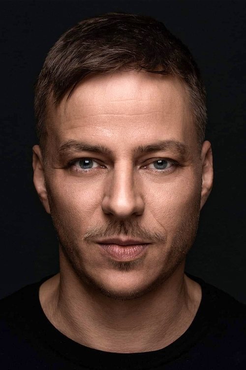 Tom Wlaschiha profile