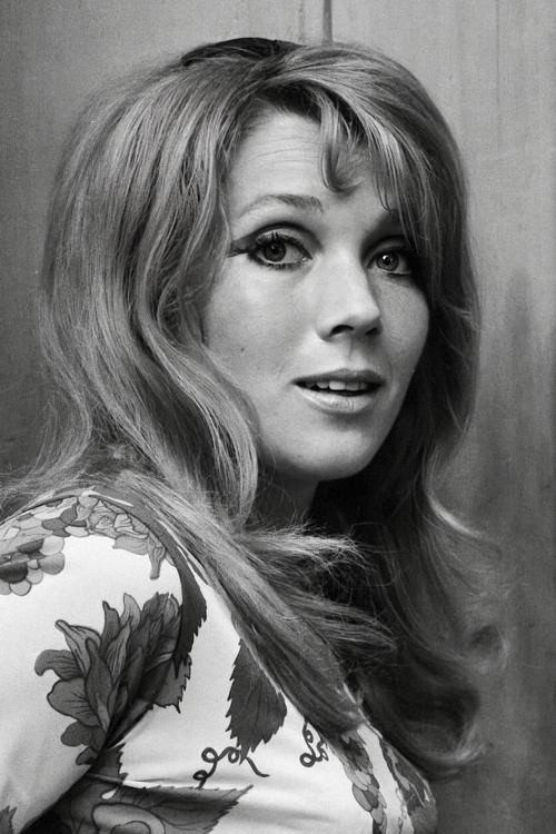 Linda Marlowe profile