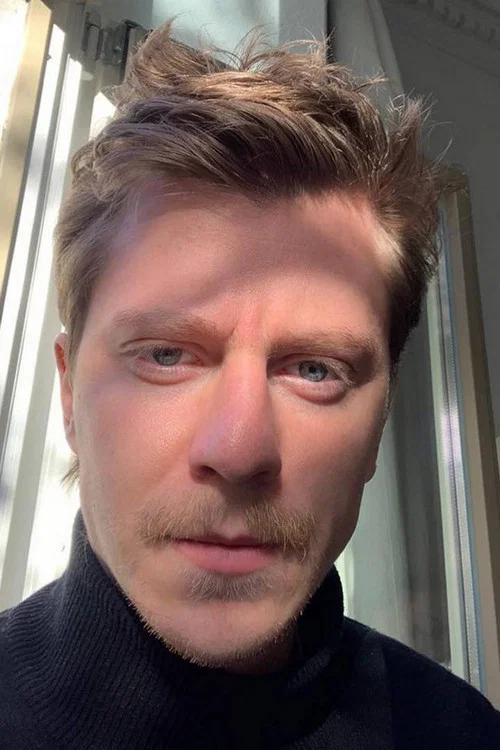 Photo of Gustavo Bertoni, Acting