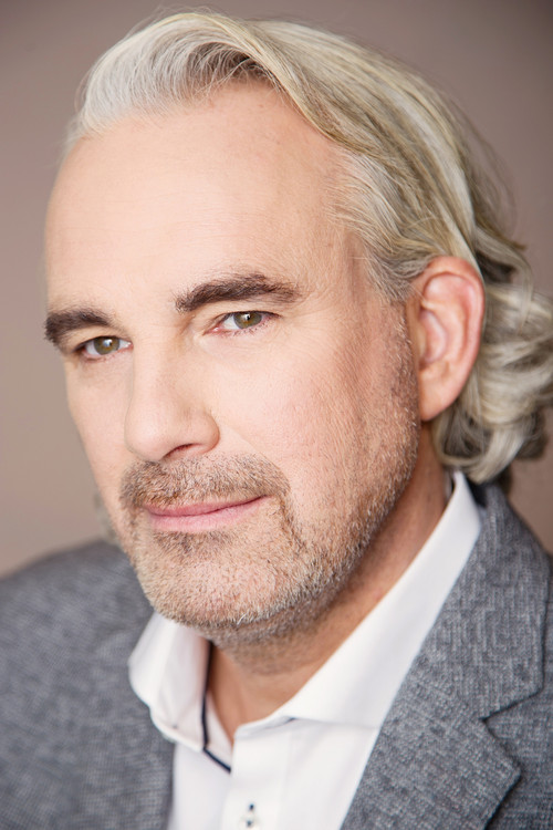 Michel Vallières profile