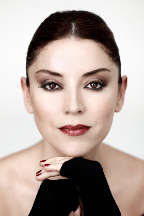 Aşkın Nur Yengi profile