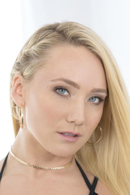 Photo of AJ Applegate, Acting