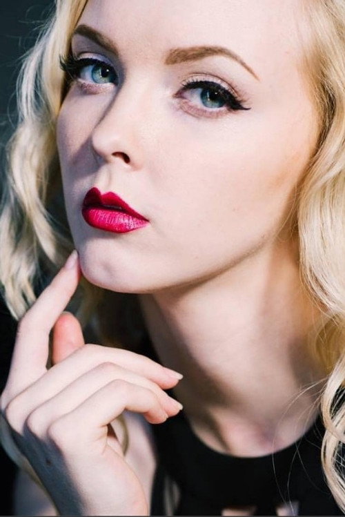 Photo of Tara Nichol Caldwell, Acting