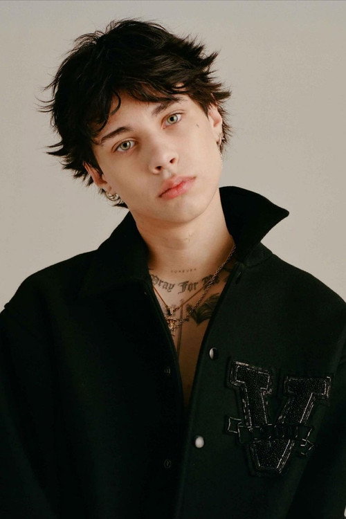 Landon Barker profile