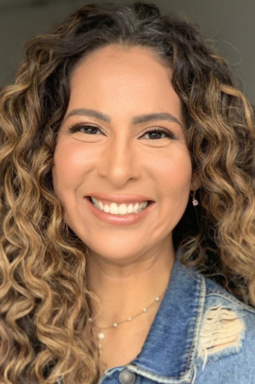 Photo of Michele Muniz, Writing