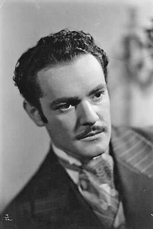 Photo of Hugo Pimentel, Acting