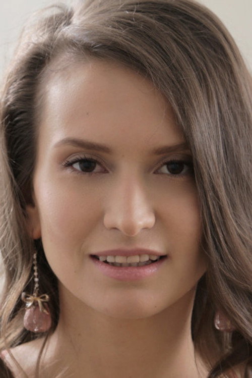 Photo of Alicia Mone, Acting