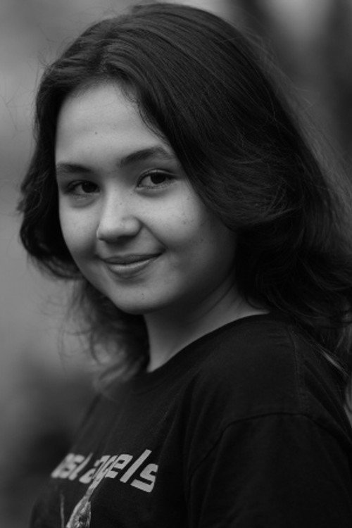 Photo of Lisa Mae, Acting