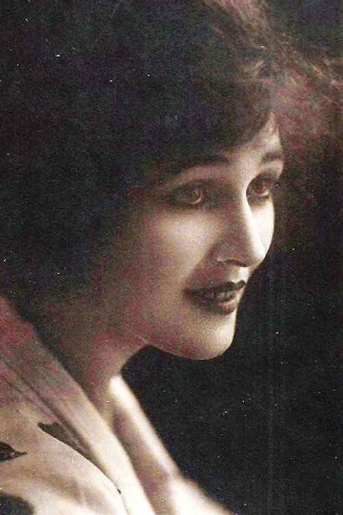 Photo of Renée Pélar, Acting