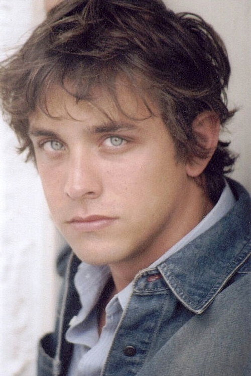 Photo of Arron Kinser, Acting
