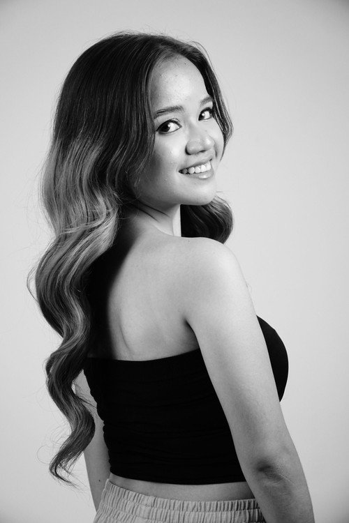 Photo of Alexa Moneii, Editing
