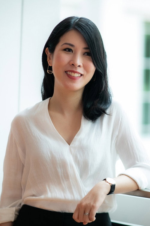 Nicole Midori Woodford profile