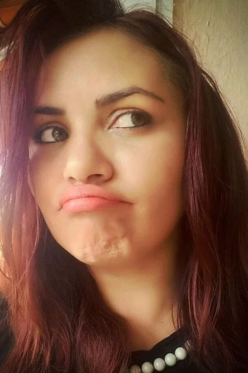 Photo of DInah Moraes, Acting