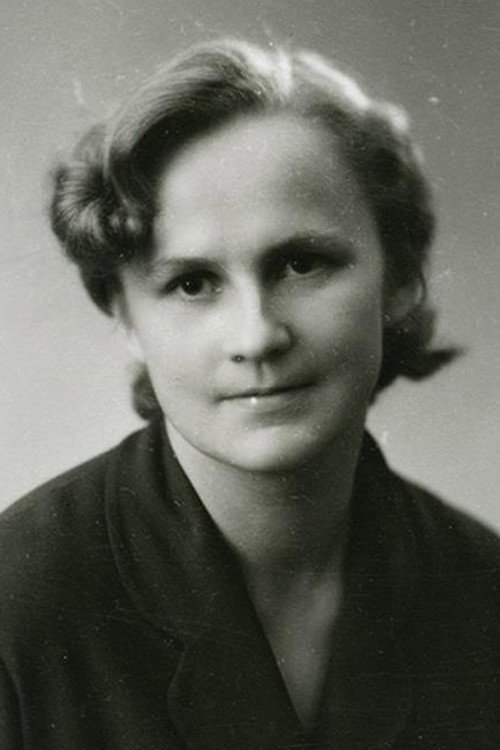 Photo of Ellen Niit, Writing