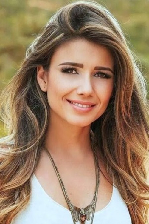 Photo of Paula Fernandes, Acting