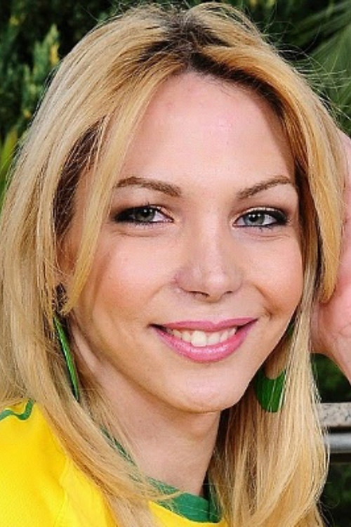 Photo of Laviny Albuquerque, Acting