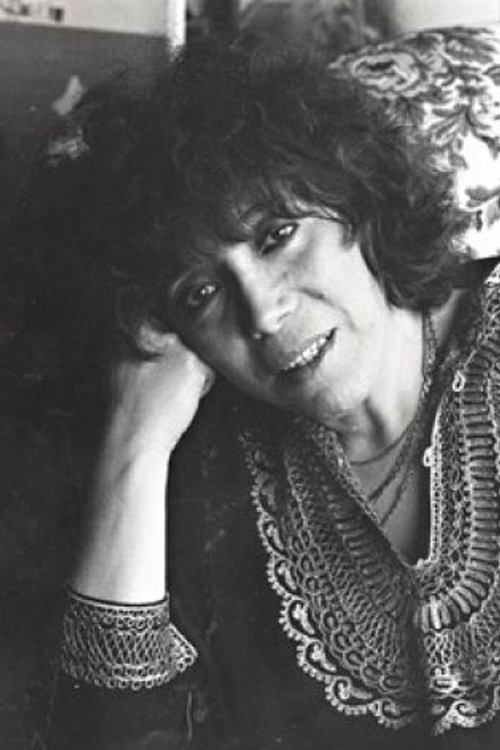 Photo of Aída Bortnik, Writing