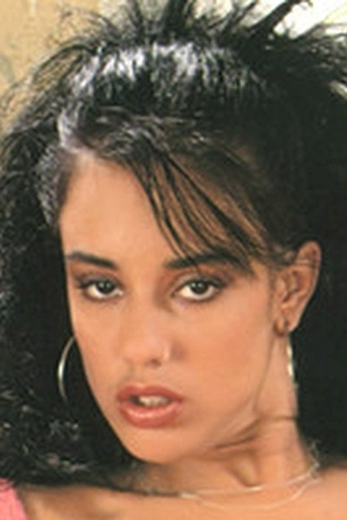 Photo of Mia Powers, Acting