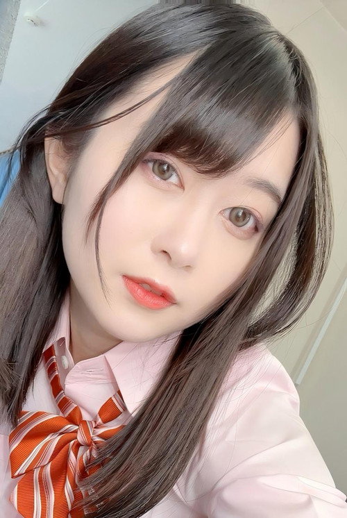 Photo of Shion Hanabuki, Acting