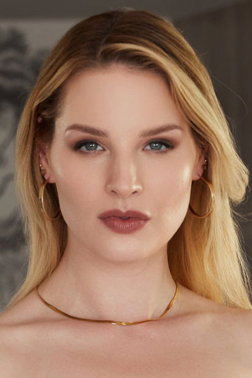 Photo of Bonni Gee, Acting