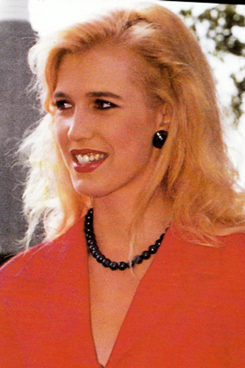 Photo of Lisa Ward, Acting
