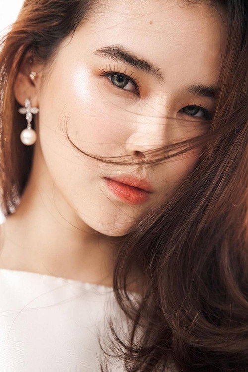 Analain Salvador profile